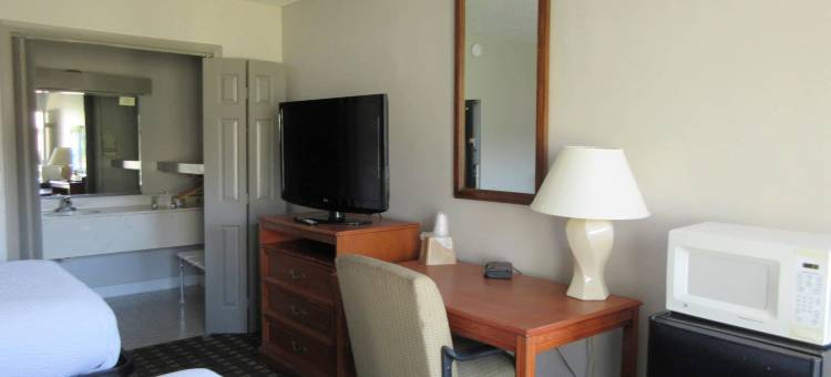 南派恩斯派恩赫斯特温德姆戴斯酒店及会议中心(Days Inn & Conf Center by Wyndham Southern Pines Pinehurst)图片