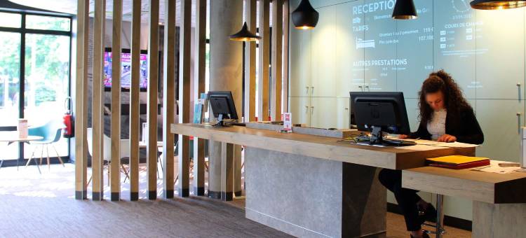 宜必思里尔中心大广场酒店(2015 年 3 月开业)(Ibis Lille Centre Grand Palais)图片