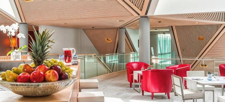 图亨大酒店(Tschuggen Grand Hotel - the Leading Hotels of the World)图片