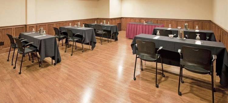 克莱顿广场酒店(Clayton Plaza Hotel & Extended Stay)图片