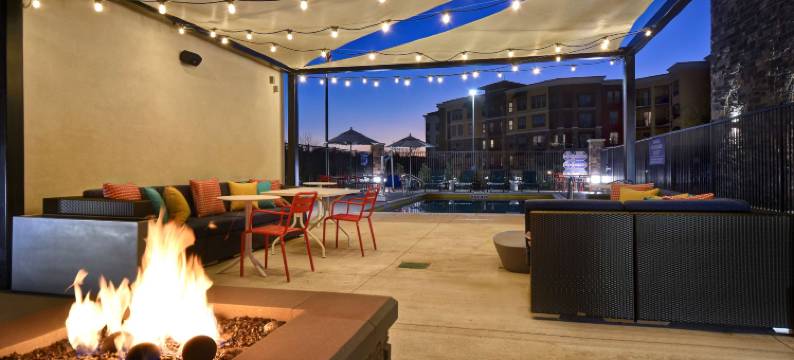 达拉斯罗克沃尔希尔顿Tru酒店(Tru by Hilton Rockwall Dallas)图片