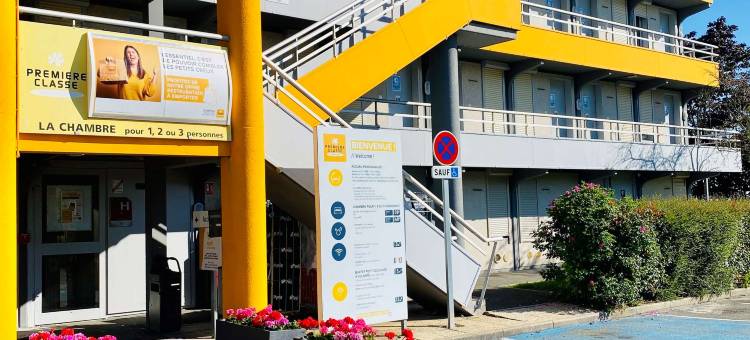 圣康坦-伊夫林-艾蓝古普瑞米尔经典酒店(Premiere Classe Saint Quentin EN Yvelines - Elancourt)图片