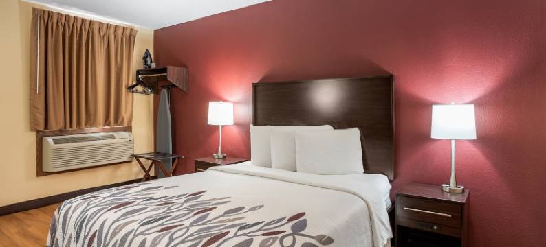 狄蒙因红屋顶酒店(Red Roof Inn Des Moines)图片