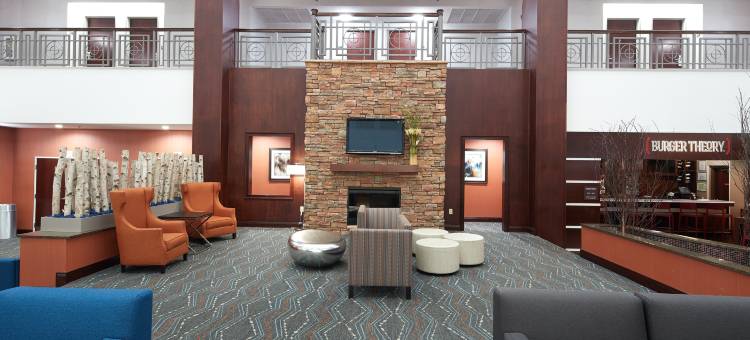 斯托布里奇亚特兰大75号州际公路假日酒店(Holiday Inn & Suites Stockbridge/Atlanta I-75)图片