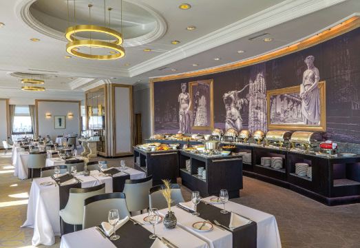 Radisson Montevideo Victoria Plaza HotelHotel Overview