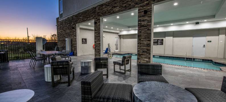 萨尔弗查尔斯湖希尔顿逸林酒店及度假村(Doubletree by Hilton Sulphur Lake Charles)图片