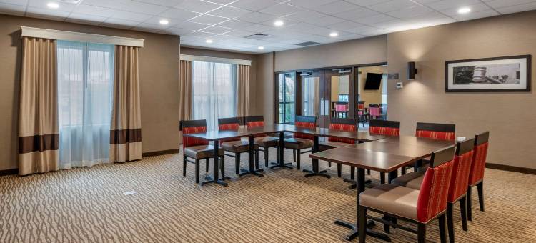 哥伦布机场舒适套房酒店(Comfort Suites Columbus Airport)图片