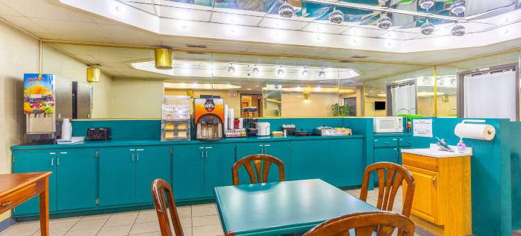 伊康套房旅馆(Econo Lodge & Suites Clarksville)图片