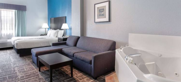 克尔维尔拉昆塔温德姆套房酒店(La Quinta Inn & Suites by Wyndham Kerrville)图片