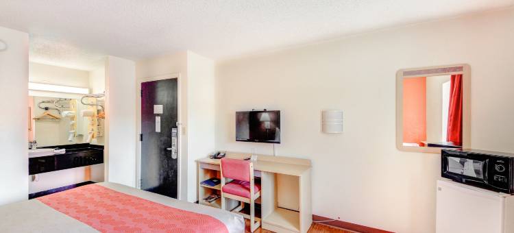 东威奇托6号汽车旅馆(Motel 6 Wichita, KS)图片