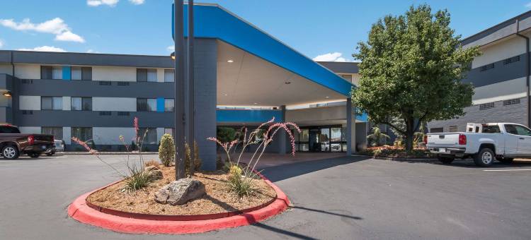 凯隆波因特酒店(Clarion Pointe OKC Airport)图片