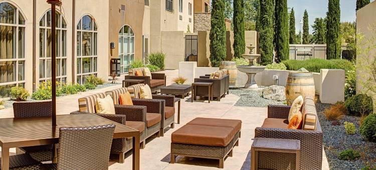 帕索罗布尔斯万怡酒店(Courtyard Paso Robles)图片