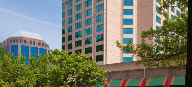 福勒教堂锦绣花园万豪酒店(Falls Church Marriott Fairview Park)图片