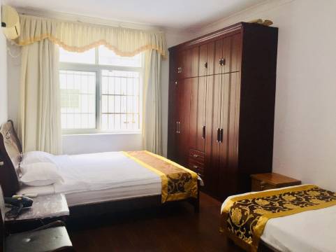 银滩旅游度假中心4房2厅海景公寓(四号路1号分店)