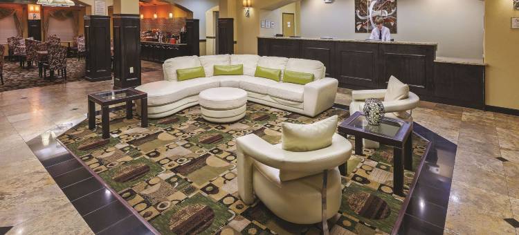 瑟西拉昆塔温德姆套房酒店(La Quinta Inn & Suites by Wyndham Searcy)图片