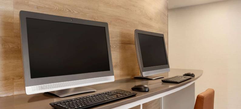 西多伦多密西沙加戴斯酒店(Days Inn by Wyndham Toronto West Mississauga)图片