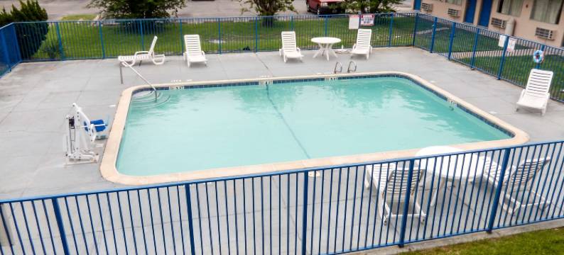 6克卢特汽车旅馆(Motel 6 Clute, TX)图片