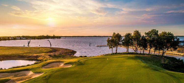 亚勒旺加希尔维伍兹诗铂高级服务公寓(The Sebel Yarrawonga Silverwoods)图片