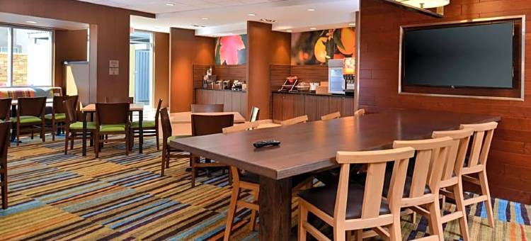 伍德兰德萨克拉门托机场万豪万枫酒店(Fairfield Inn & Suites Sacramento Airport Woodland)图片