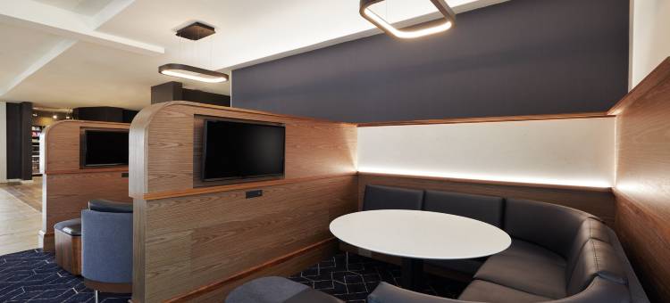 圣路易斯市中心西万怡酒店(Courtyard St Louis Downtown West)图片