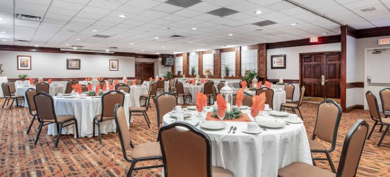 布里奇波特贝斯特韦斯特优质酒店(Best Western Plus Bridgeport Inn)图片