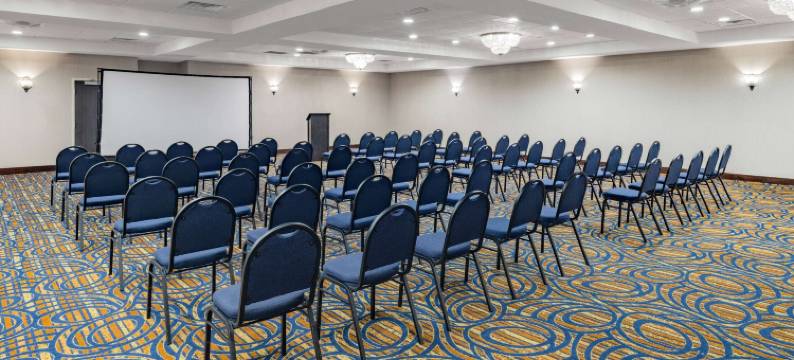 牛津戴斯套房酒店(Days Inn and Suites by Wyndham Oxford)图片