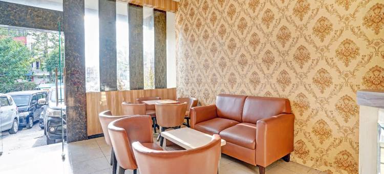 OYO 90442 阿尔梅拉伊斯兰家庭旅馆(Almeira Homestay Syariah Near RS Islam Al-Irsyad Mitra Reddoorz)图片