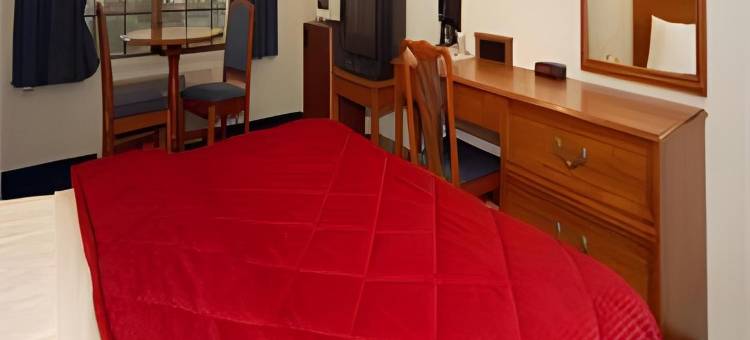 奥本红狮套房酒店(Red Lion Inn & Suites Auburn)图片