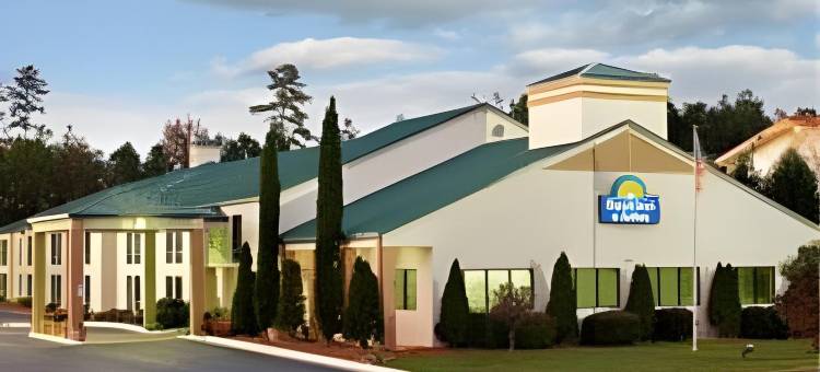 温德姆戴斯酒店及套房桃树角/诺克罗斯(Days Inn & Suites by Wyndham Peachtree Corners/Norcross)图片