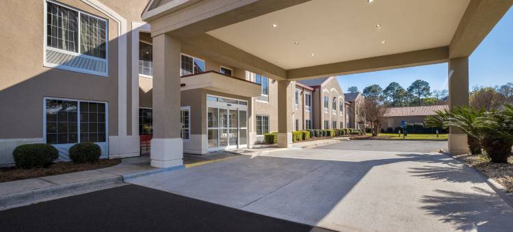 奥尔巴尼红顶套房酒店(Red Roof Inn & Suites Albany, GA)图片