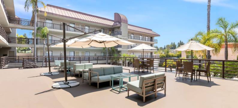 尔湾光谱贝斯特韦斯特优质酒店(Best Western Plus Irvine Spectrum Hotel)图片