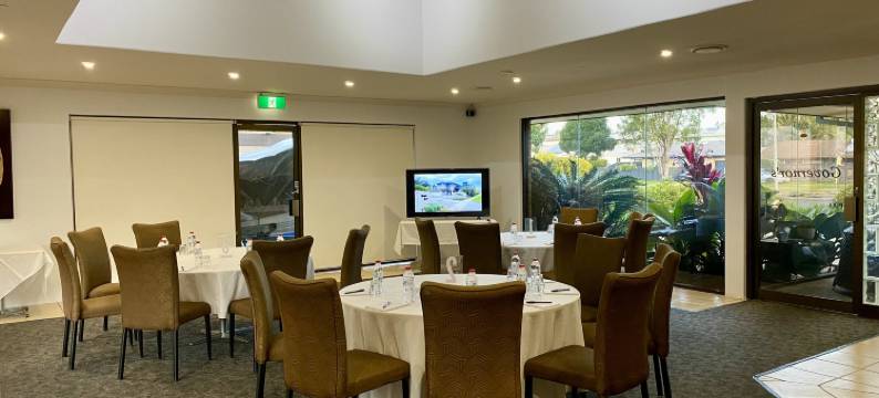 麦奎利港营房汽车旅馆(Macquarie Barracks Motor Inn)图片