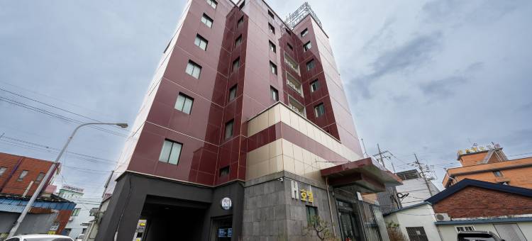 井邑H酒店(Jeongeup H Hotel)图片