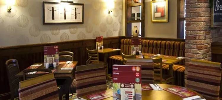 布拉克内尔中心普瑞米尔酒店(Premier Inn Bracknell Central)图片