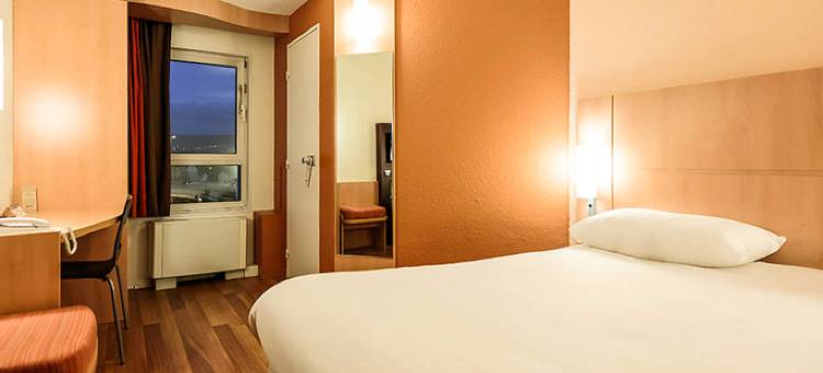 宜必思克莱蒙费朗 A71 A75 La Méridienne 酒店(Ibis Clermont Ferrand A71 A75 la Méridienne)图片
