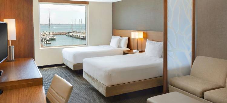 南下加利福尼亚州拉巴斯万怡酒店(Courtyard La Paz Baja California Sur)图片