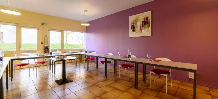 Brit康福特酒店康布雷(Brit Hotel Confort Cambrai)图片