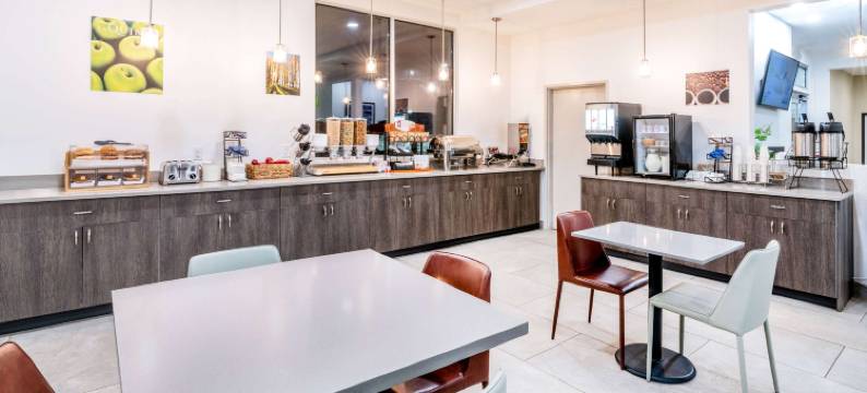 斯廷博特斯普林斯拉昆塔温德姆酒店(La Quinta Inn by Wyndham Steamboat Springs)图片