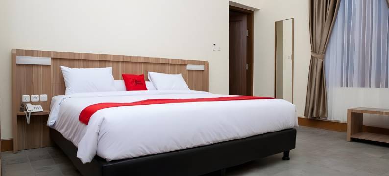 红门PLUS酒店-近巴顺丹大学(RedDoorz Plus Near Pasundan University)图片