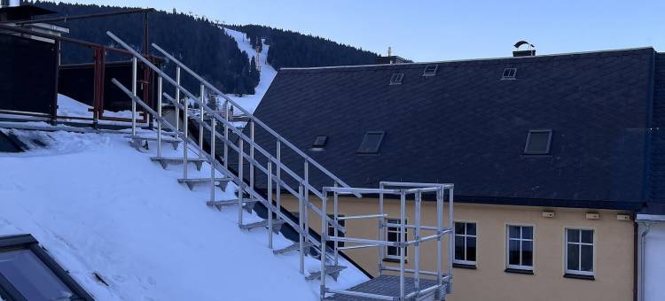 费赫特尔贝格山景独木屋和公寓(Chalet & Apart Fichtelberger Blick)图片