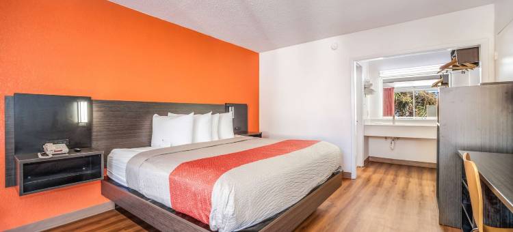 南卡罗莱纳佛罗伦萨 6 号汽车旅馆(Motel 6 Florence, SC)图片