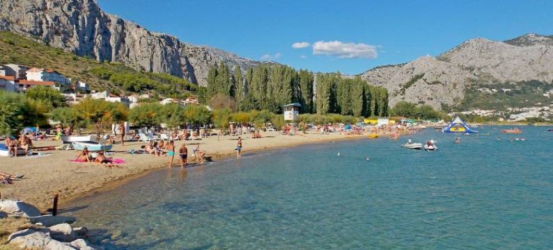 尼古拉公寓客房酒店(Apartments and Rooms Nikola)图片