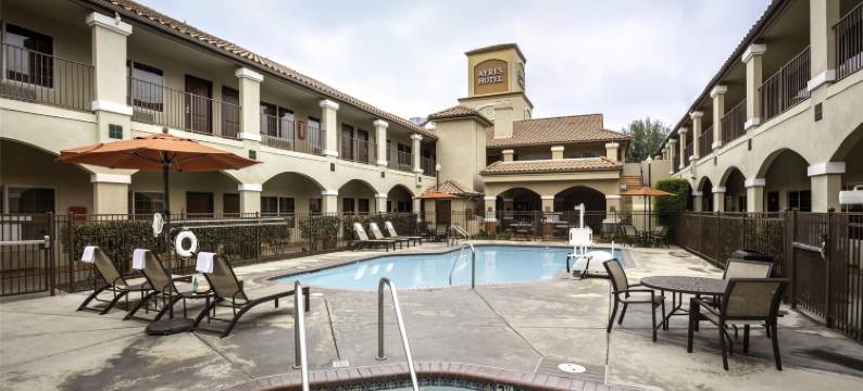 雷德兰兹艾尔酒店(Ayres Hotel Redlands - Loma Linda)图片