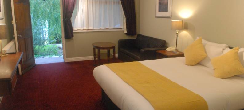 雷德诺希尔酒店(The Radnorshire Arms Hotel)图片