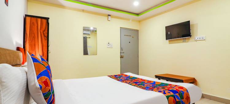 Fabexpress Broholic 套房(FabExpress Broholic Suites - Nr Jntu Kukatpally)图片