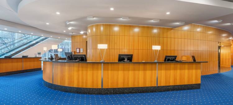 艾姆巴克温哥华钻石度假村(Embarc Vancouver)图片