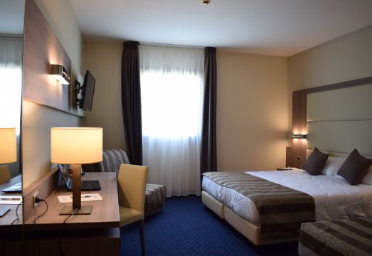 Roma Domus HotelHotel Overview
