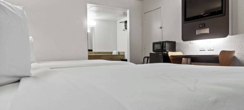 圣路易斯奥比斯保南6号汽车旅馆(Motel 6 San Luis Obispo, CA - South)图片