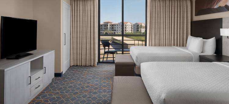 凤凰城比特摩尔希尔顿安泊酒店(Embassy Suites by Hilton Phoenix Biltmore)图片