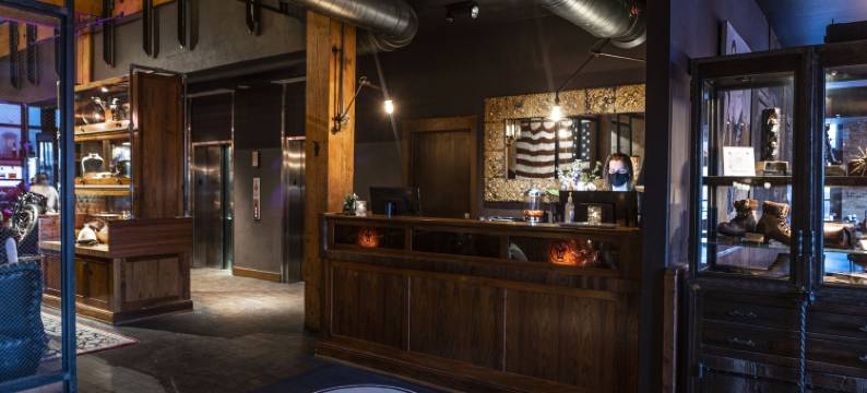 铁马酒店-限成人入住(The Iron Horse Hotel)图片